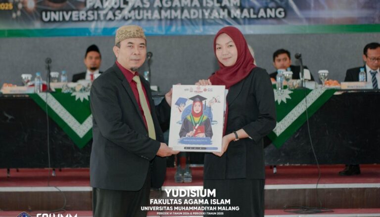 Kisah Inspiratif Adel, Mahasiswa Ekonomi Syariah UMM yang Sukses Kuliah Sambil Bekerja dengan Lulus Cumlaude Terbaik Se Fakultas