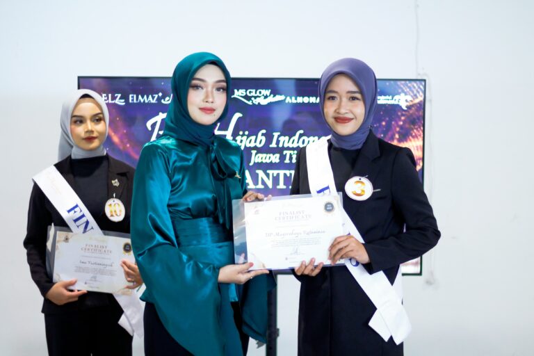 Mahasiswi Ekonomi Syariah UMM, Mugirahayu Ratnainsu, Torehkan Prestasi Sebagai Finalis Putri Hijab Jawa Timur 2025
