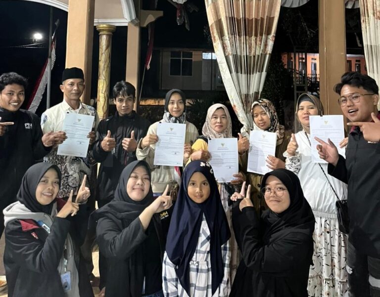 Mahasiswa Ekonomi Syariah UMM Fasilitasi Puluhan UMKM Bendosari Dapatkan NIB & Sertifikat Halal